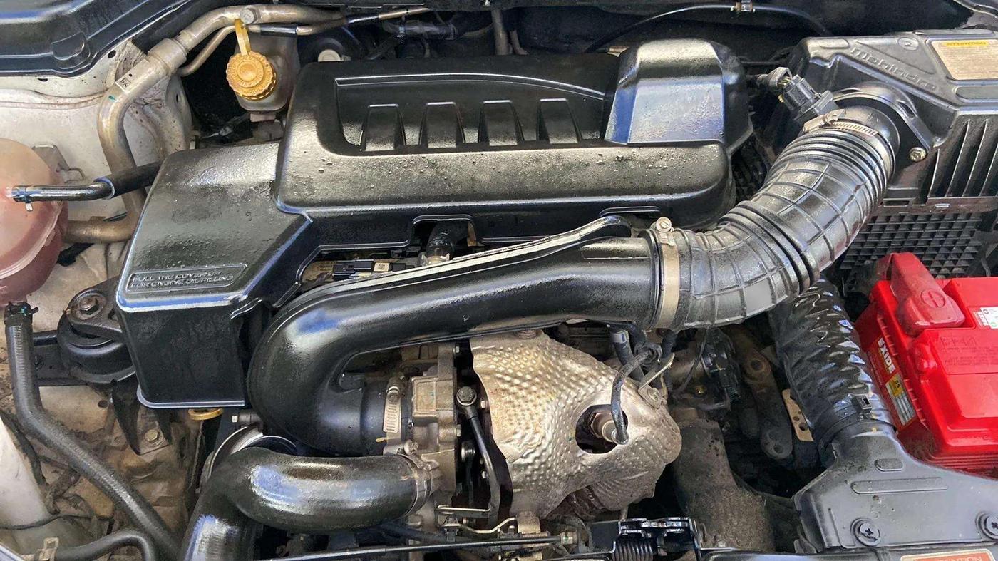 2021 Mahindra XUV300 W6 1.5 Diesel, Diesel, Manual, 69,877 km, Open Bonet
