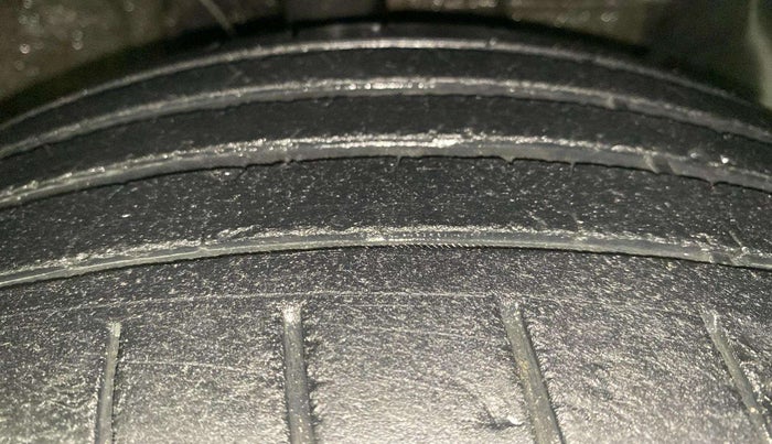 2017 Hyundai Elite i20 ASTA 1.2, Petrol, Manual, 36,236 km, Right Front Tyre Tread