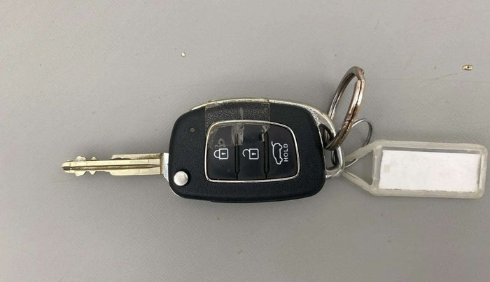 2017 Hyundai Elite i20 ASTA 1.2, Petrol, Manual, 36,236 km, Key Close Up