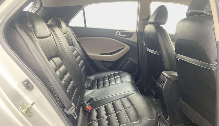 2017 Hyundai Elite i20 ASTA 1.2, Petrol, Manual, 36,236 km, Right Side Rear Door Cabin