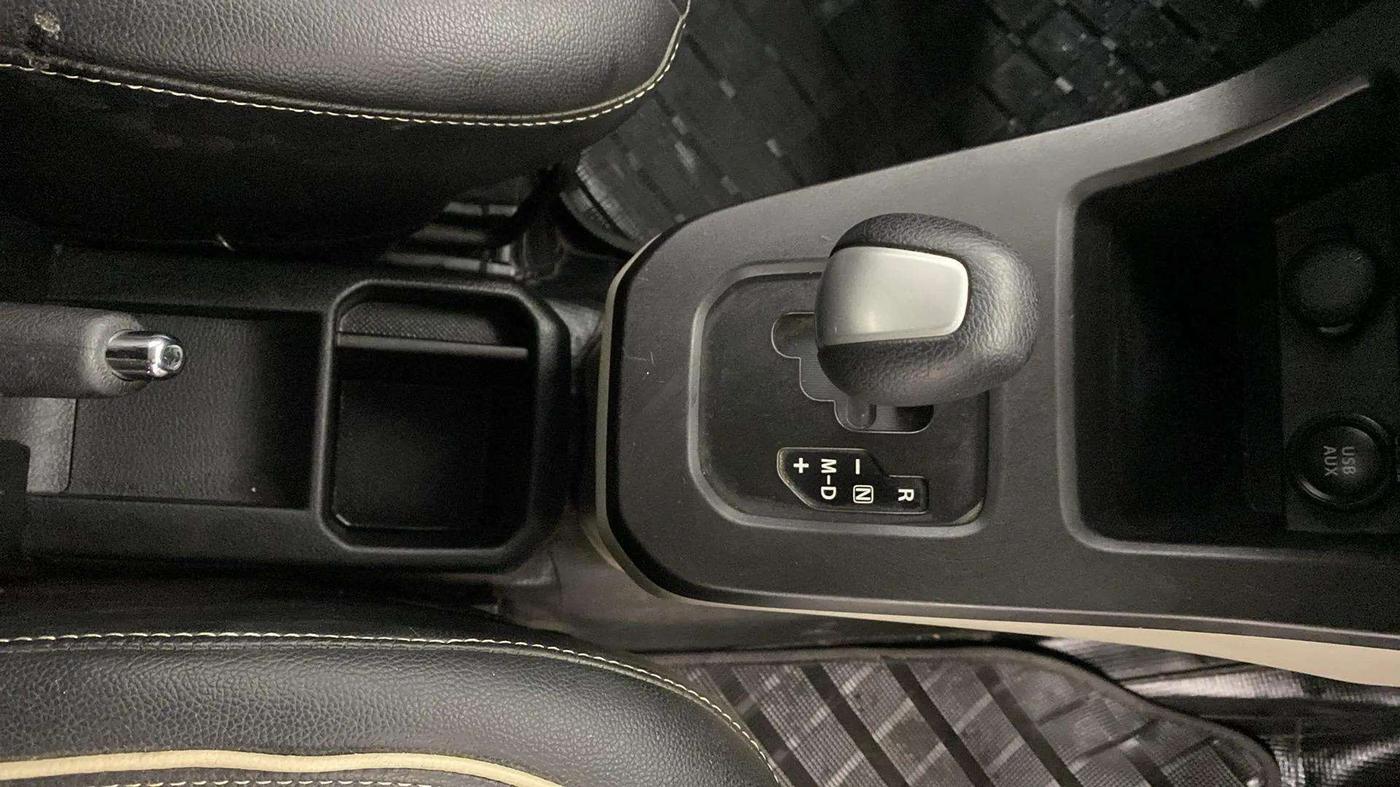 2019 Maruti New Wagon-R ZXI 1.2 AMT, Petrol, Automatic, 49,908 km, Gear Lever