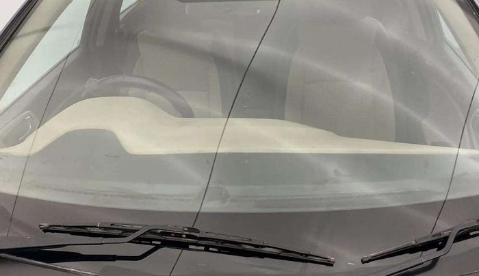 2015 Hyundai Elite i20 SPORTZ 1.2, Petrol, Manual, 63,781 km, Front windshield - Minor spot on windshield