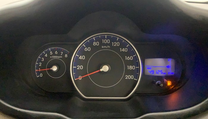 2016 Hyundai i10 MAGNA 1.1, Petrol, Manual, 49,083 km, Odometer Image