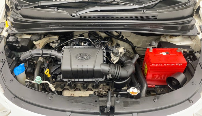 2016 Hyundai i10 MAGNA 1.1, Petrol, Manual, 49,083 km, Engine View