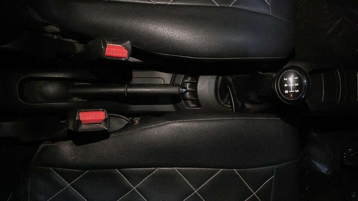 2015 Maruti Wagon R 1.0 VXI, Petrol, Manual, 39,534 km, Gear Lever