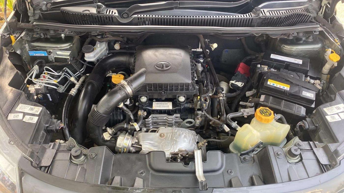 2021 Tata NEXON XZ PETROL, Petrol, Manual, 28,974 km, Open Bonet