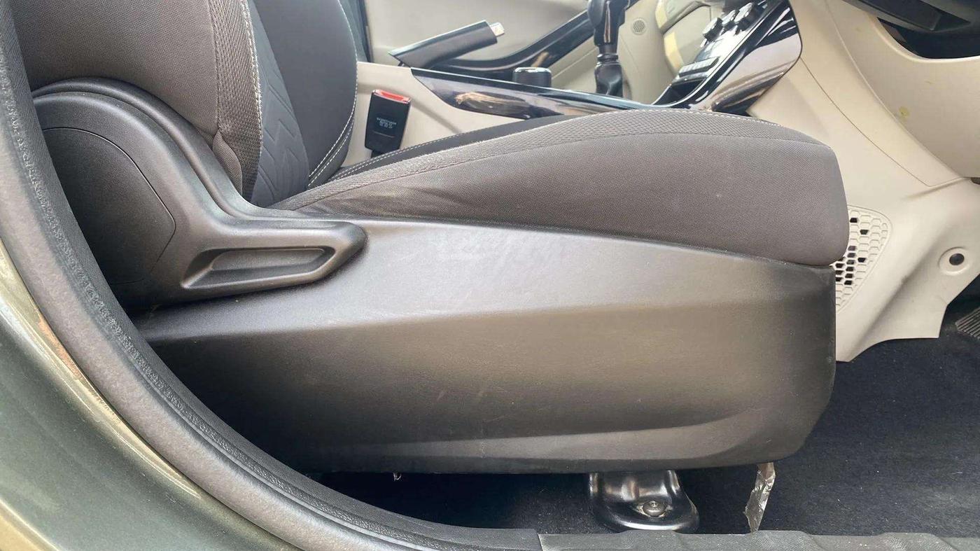 2021 Tata NEXON XZ PETROL, Petrol, Manual, 28,974 km, Driver Side Adjustment Panel