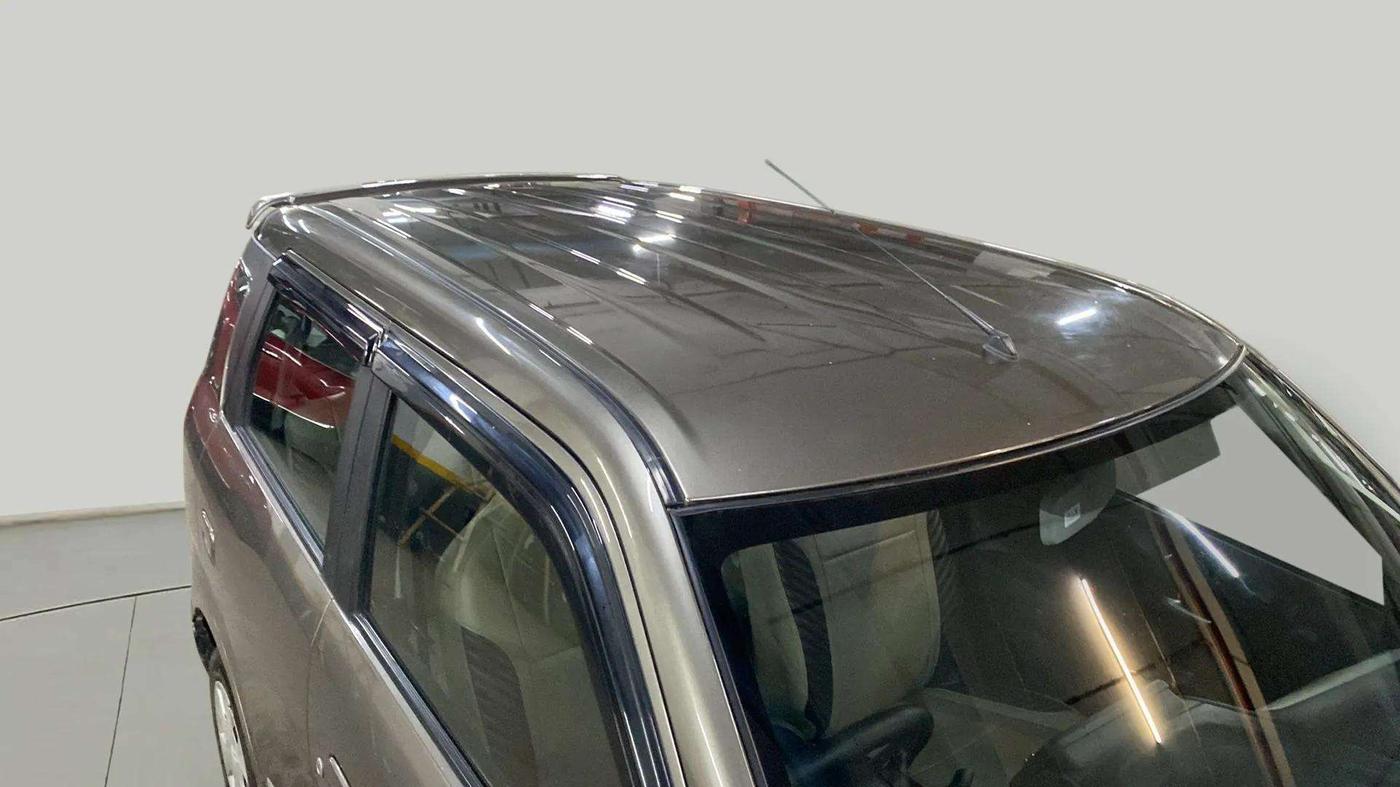 2023 Maruti New Wagon-R ZXI 1.2, Petrol, Manual, 15,428 km, Roof