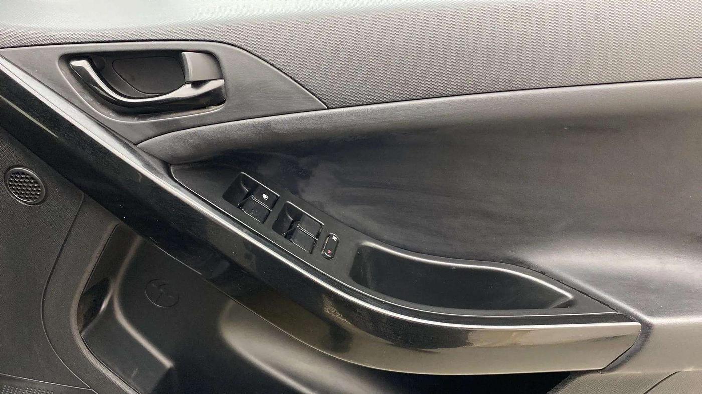 2021 Tata NEXON XZA PLUS PETROL, CNG, Automatic, 45,974 km, Driver Side Door Panels Control