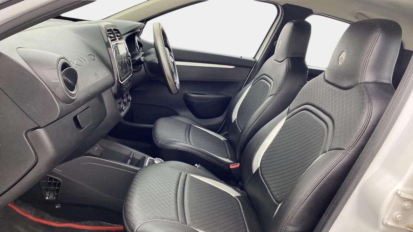 2022 Renault Kwid CLIMBER 1.0 AMT (O) DUAL TONE, Petrol, Automatic, 18,394 km, Right Side Front Door Cabin