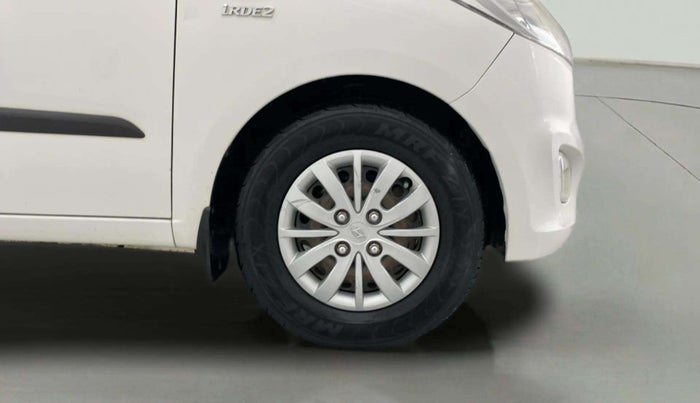 2015 Hyundai i10 SPORTZ 1.1, Petrol, Manual, 54,446 km, Right Front Wheel