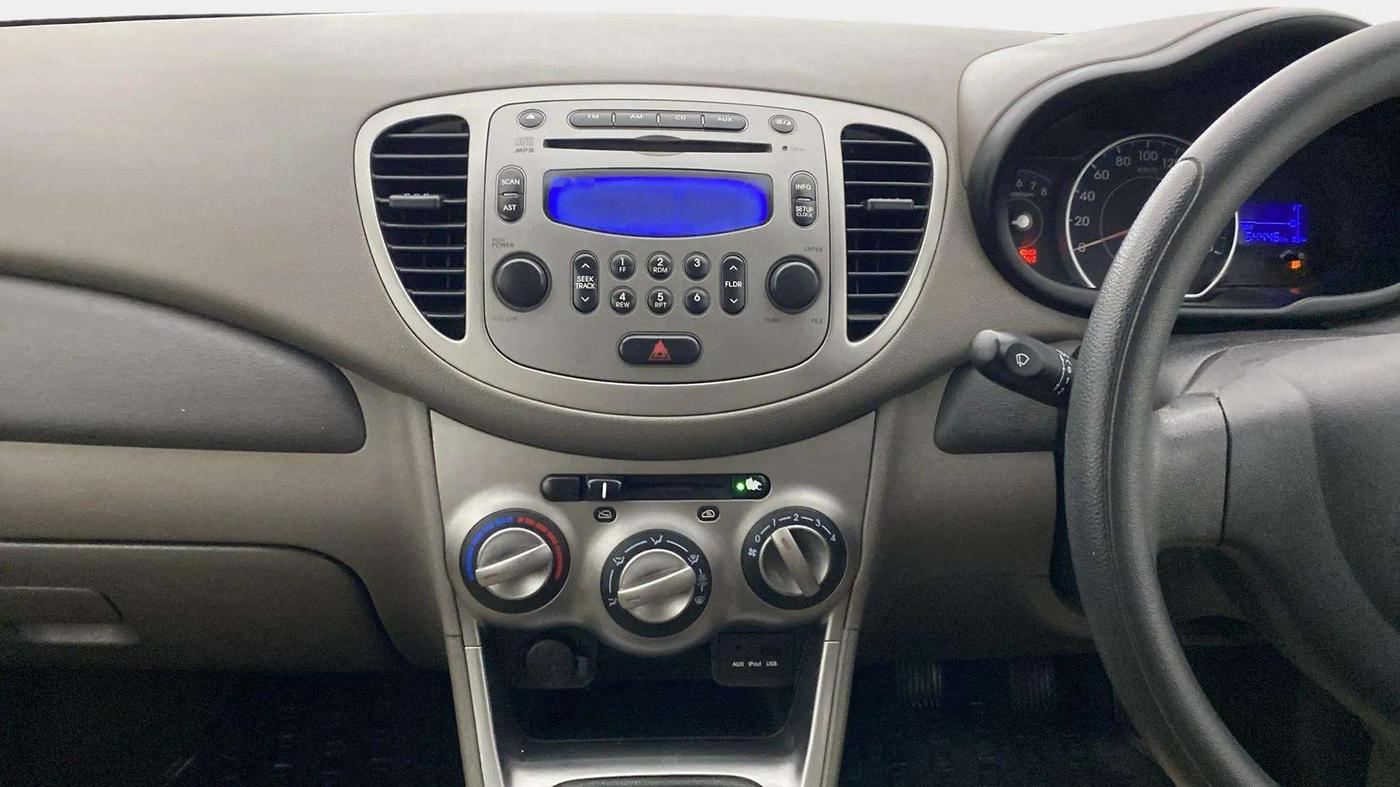 2015 Hyundai i10 SPORTZ 1.1, Petrol, Manual, 54,446 km, Air Conditioner
