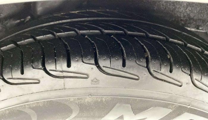 2015 Hyundai i10 SPORTZ 1.1, Petrol, Manual, 54,446 km, Left Rear Tyre Tread