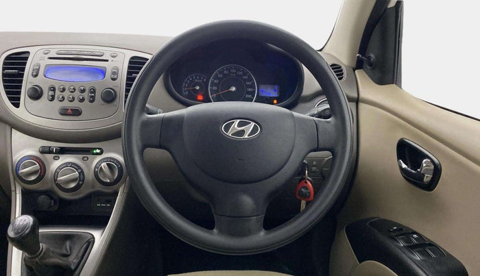 2015 Hyundai i10 SPORTZ 1.1, Petrol, Manual, 54,446 km, Steering Wheel Close Up