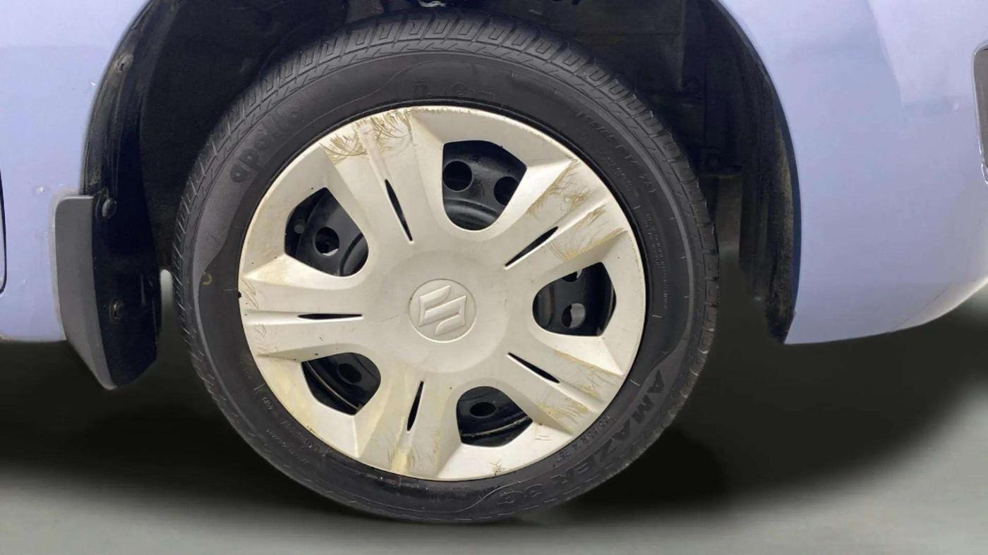 2013 Maruti Wagon R 1.0 VXI, Petrol, Manual, 69,704 km, Right Front Wheel