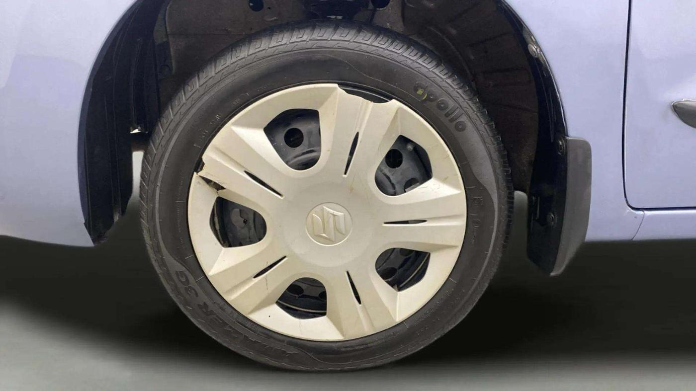 2013 Maruti Wagon R 1.0 VXI, Petrol, Manual, 69,704 km, Left Front Wheel