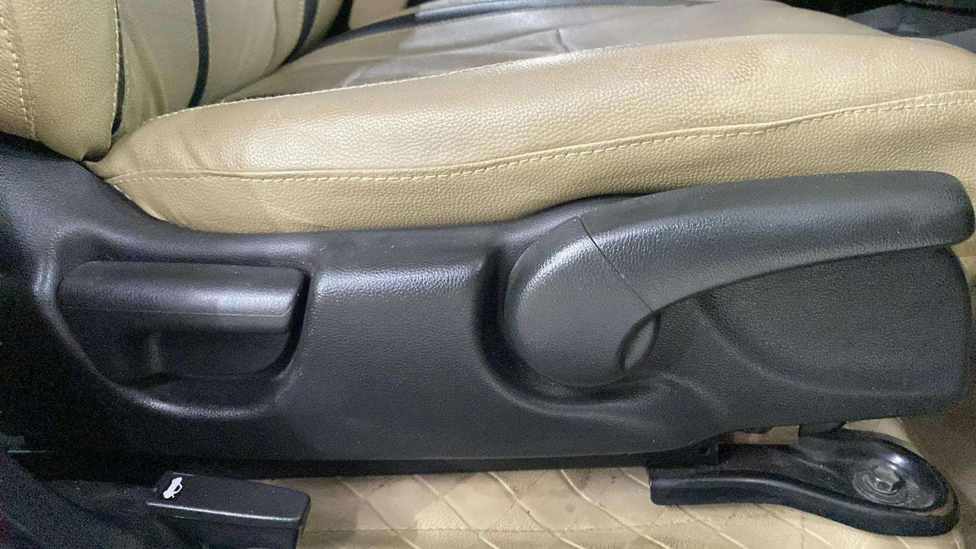 2015 Honda City 1.5L I-VTEC V MT, Petrol, Manual, 51,137 km, Driver Side Adjustment Panel