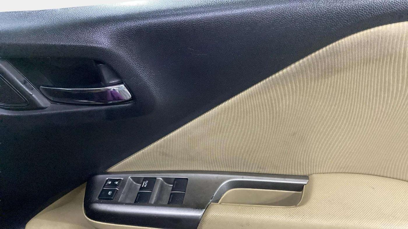 2015 Honda City 1.5L I-VTEC V MT, Petrol, Manual, 51,137 km, Driver Side Door Panels Control