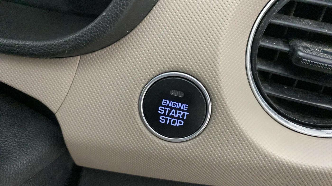 2014 Hyundai Grand i10 SPORTZ 1.2 KAPPA VTVT, Petrol, Manual, 59,003 km, Keyless Start/ Stop Button