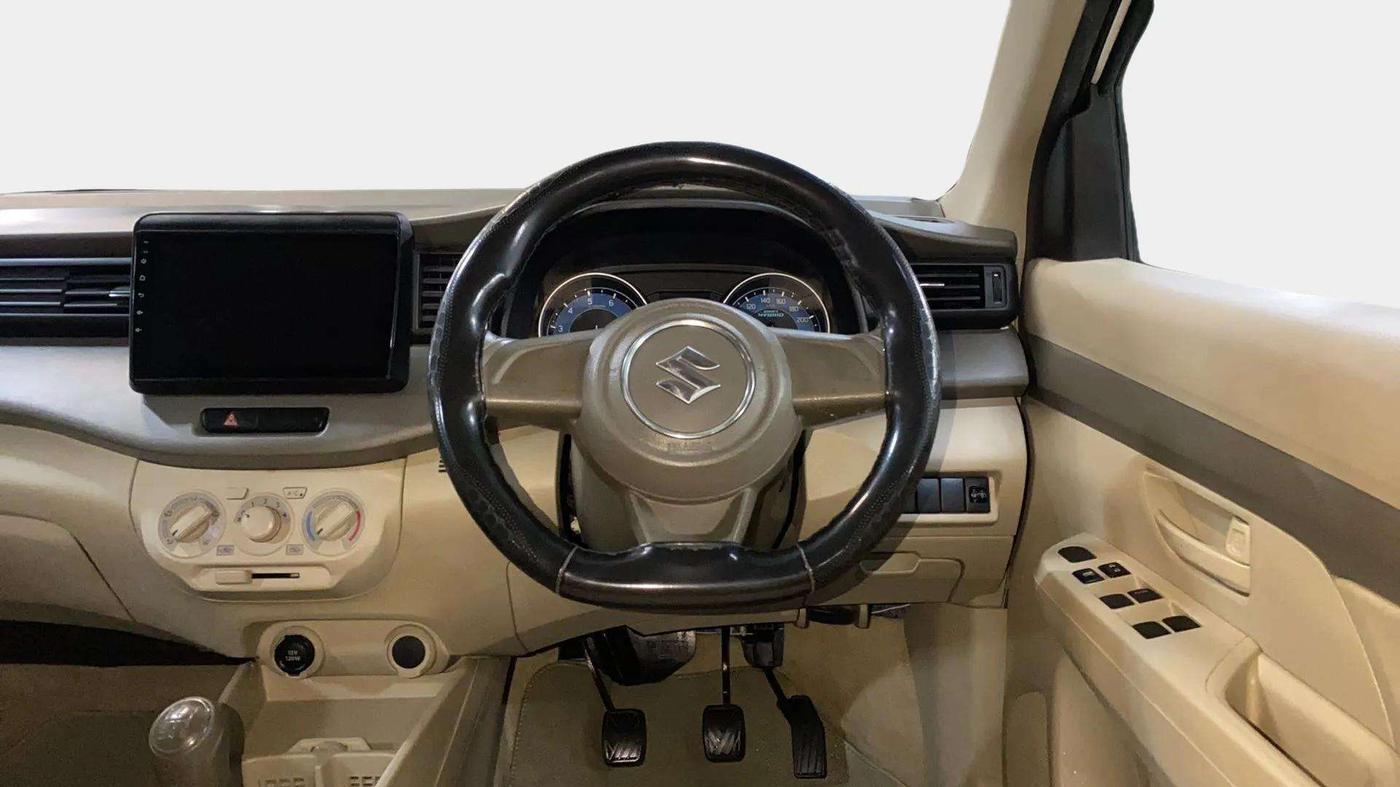 2021 Maruti Ertiga LXI SHVS, Petrol, Manual, 42,243 km, Steering Wheel Close Up