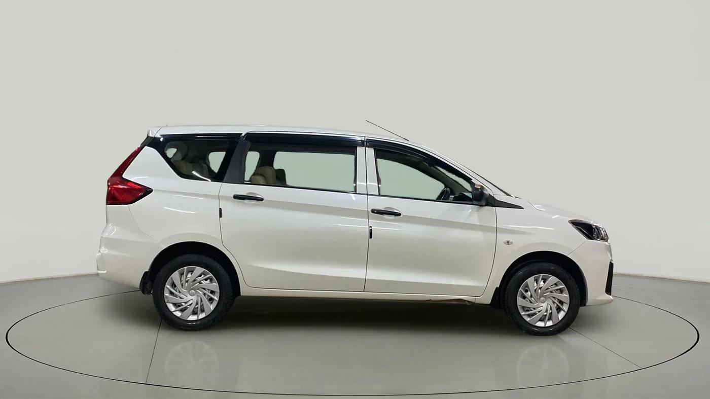 2021 Maruti Ertiga LXI SHVS, Petrol, Manual, 42,243 km, Right Side View