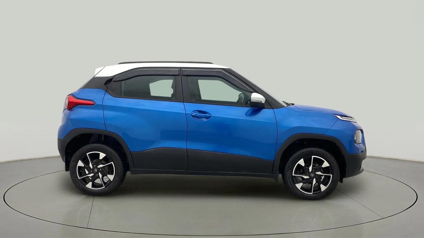 2024 Tata PUNCH Creative Dual Tone AMT Sunroof , Petrol, Automatic, 7,013 km, Right Side View
