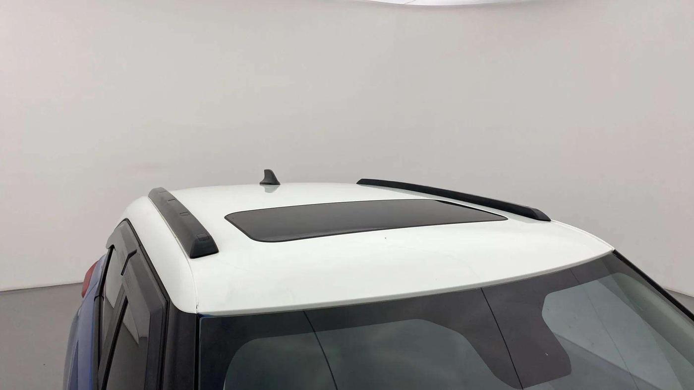 2024 Tata PUNCH Creative Dual Tone AMT Sunroof , Petrol, Automatic, 7,013 km, Roof