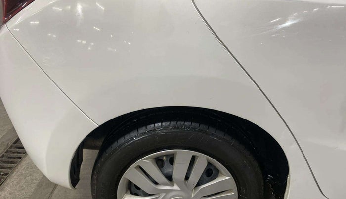 2015 Honda Jazz 1.5L I-DTEC SV, Diesel, Manual, 76,706 km, Right quarter panel - Minor scratches