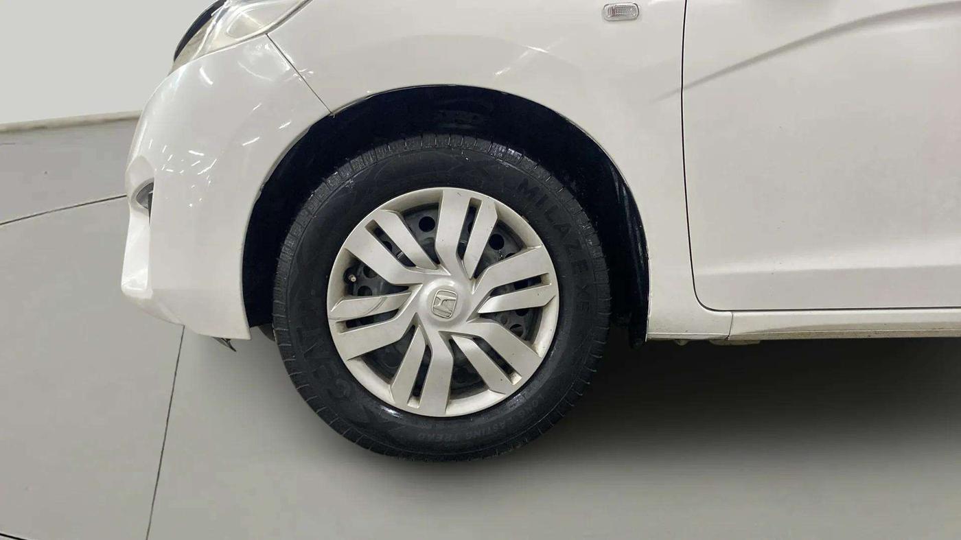 2015 Honda Jazz 1.5L I-DTEC SV, Diesel, Manual, 76,706 km, Left Front Wheel