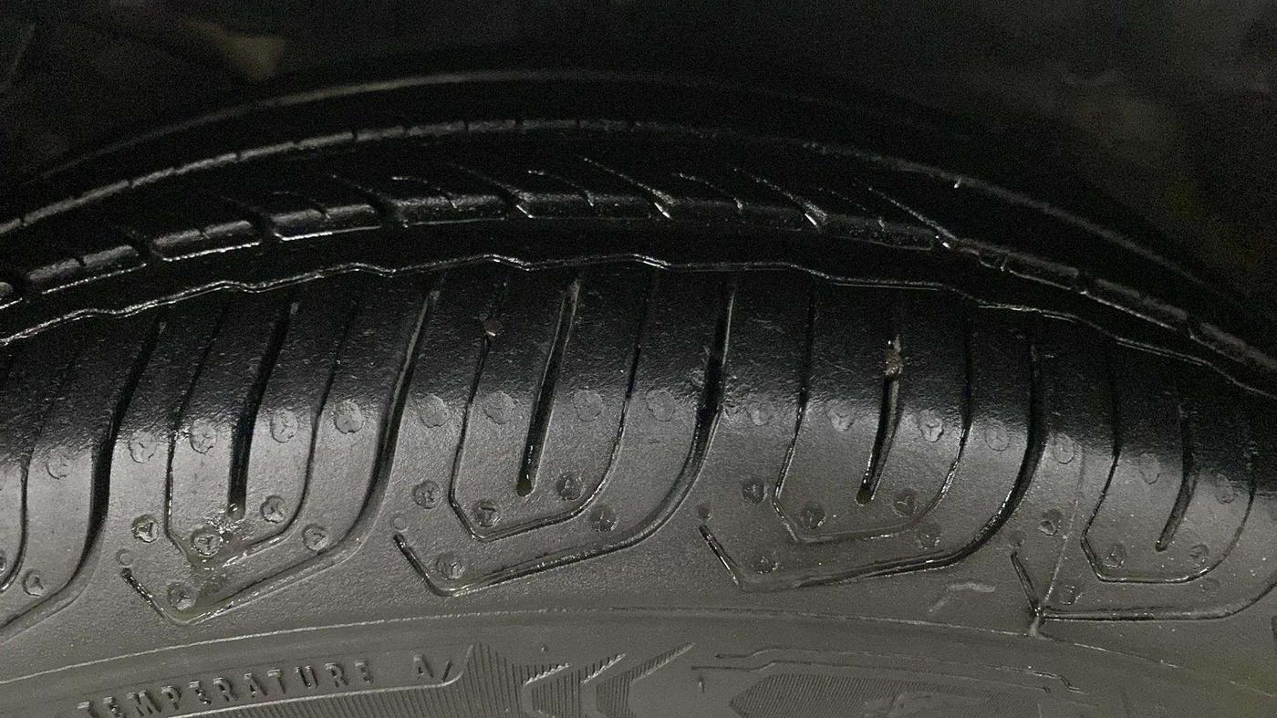 2018 Honda Amaze 1.2L I-VTEC V CVT, Petrol, Automatic, 53,963 km, Left Front Tyre Tread