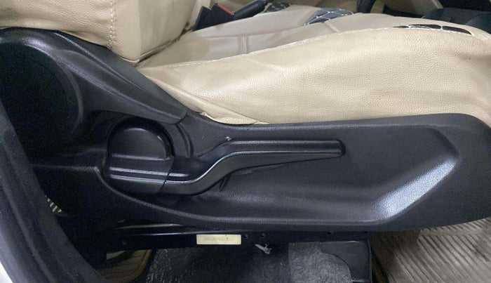 2018 Honda Amaze 1.2L I-VTEC V CVT, Petrol, Automatic, 53,963 km, Driver Side Adjustment Panel