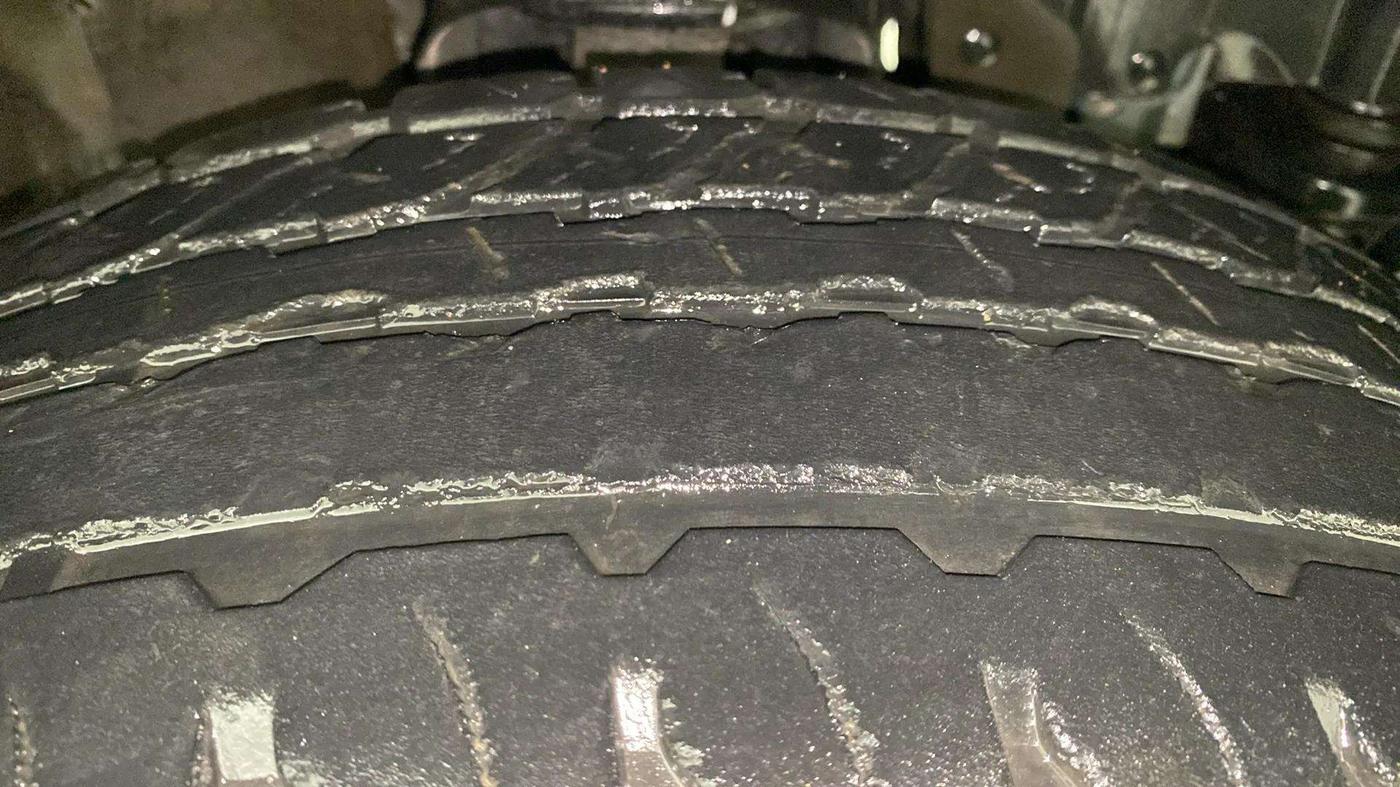 2021 Mahindra Thar LX HT PETROL 4WD MT, Petrol, Manual, 32,047 km, Right Front Tyre Tread
