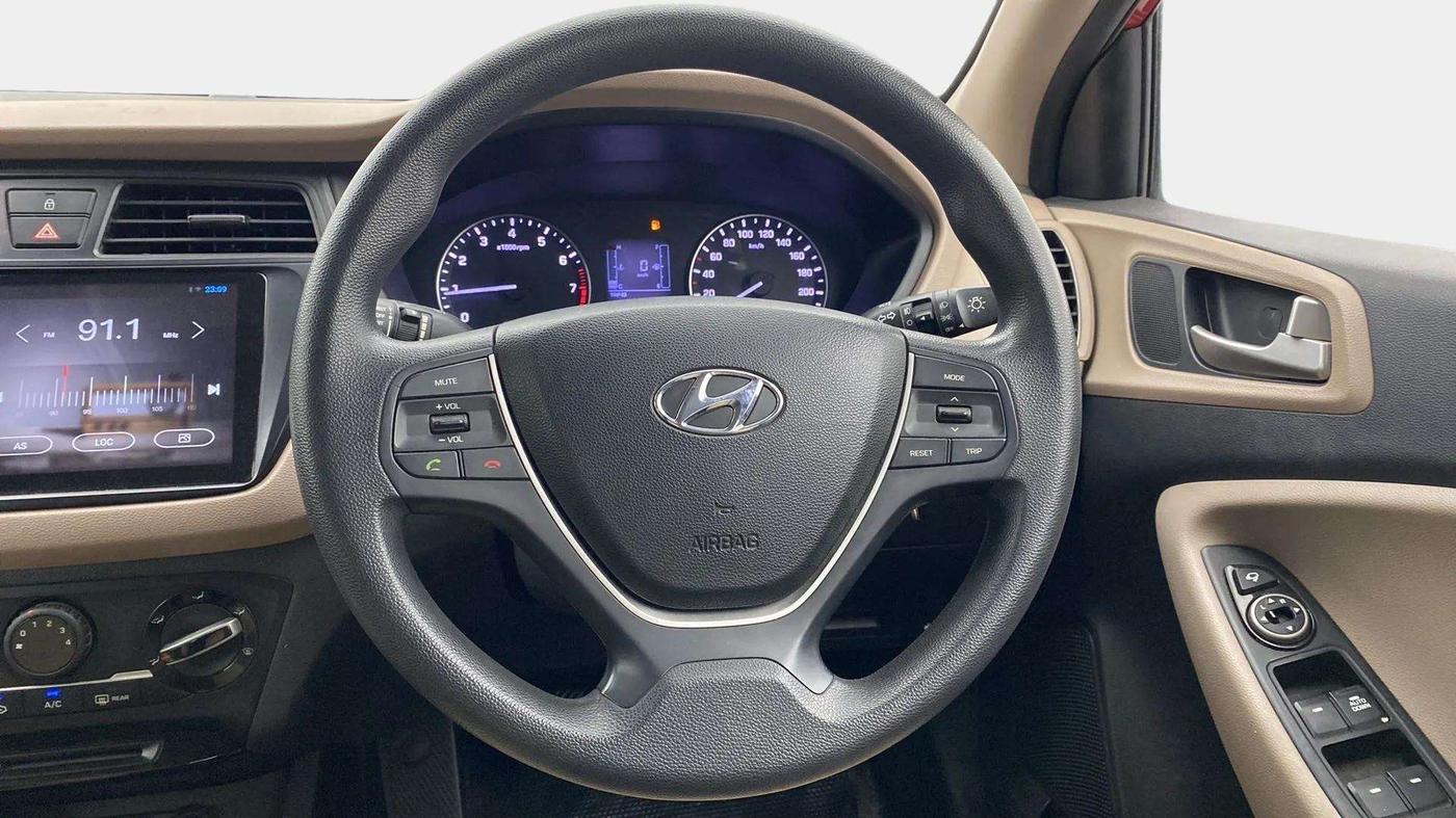 2017 Hyundai Elite i20 SPORTZ 1.2, Petrol, Manual, 32,906 km, Steering Wheel Close Up