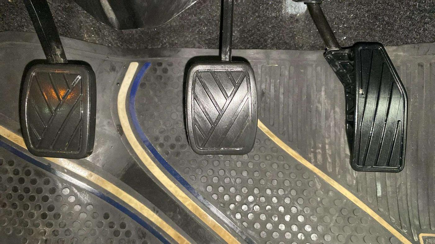 2018 Maruti Baleno ZETA PETROL 1.2, Petrol, Manual, 87,756 km, Pedals