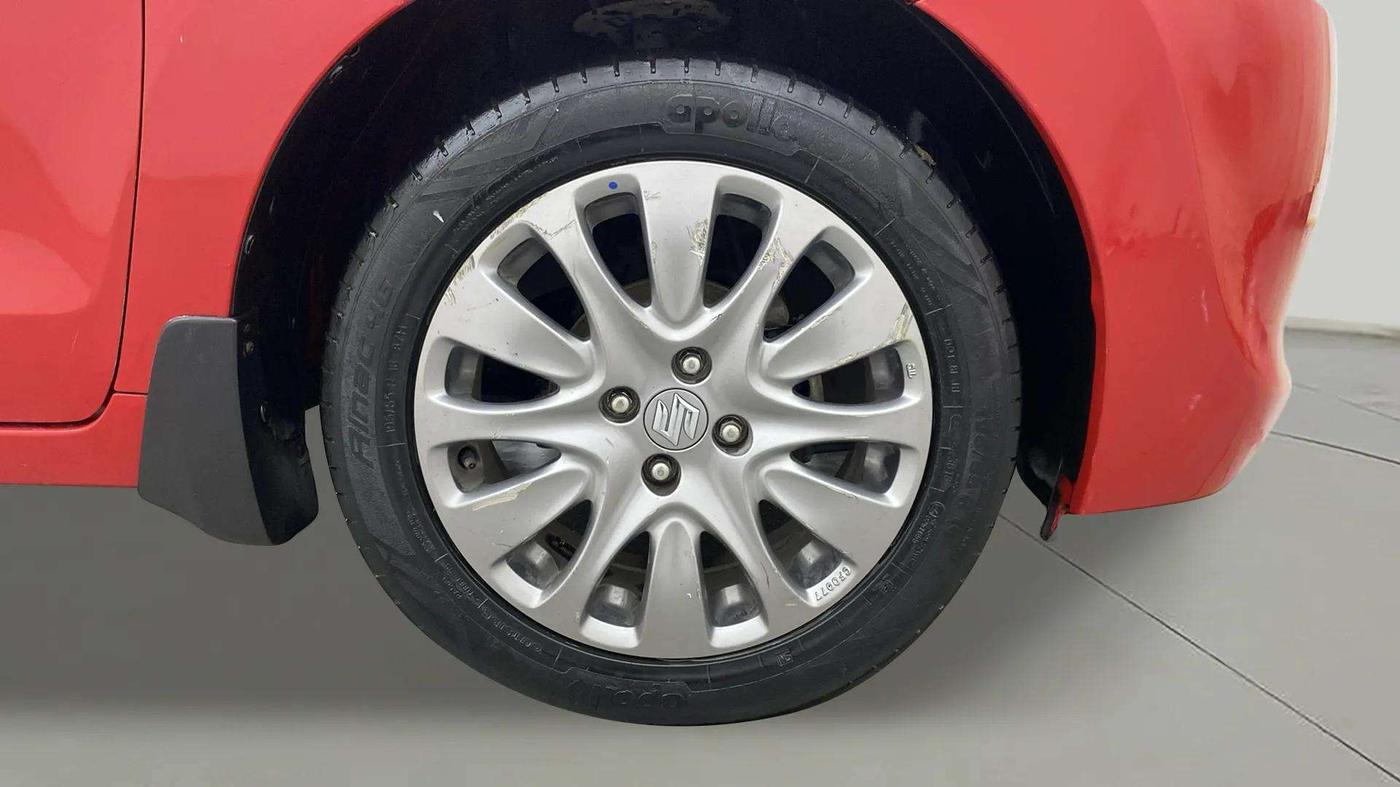 2018 Maruti Baleno ZETA PETROL 1.2, Petrol, Manual, 87,756 km, Right Front Wheel