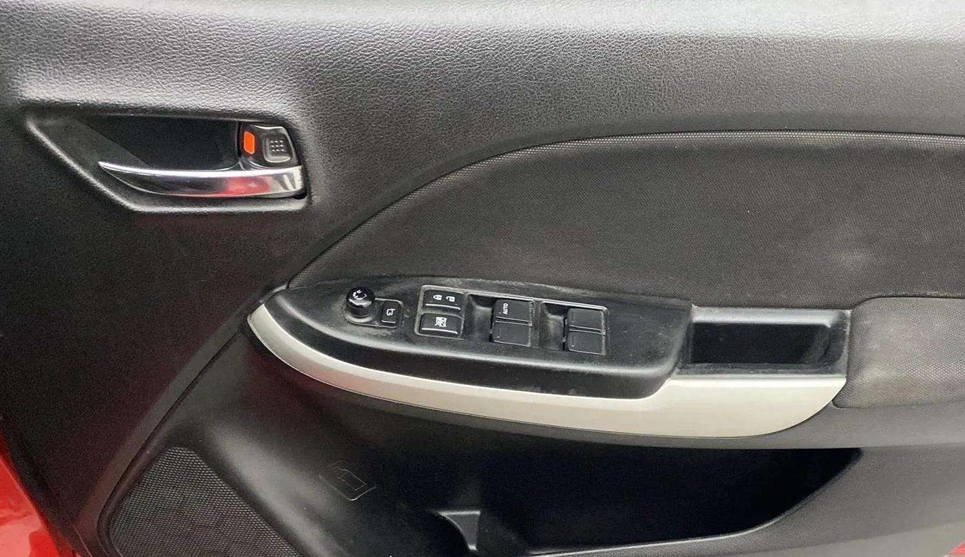 2018 Maruti Baleno ZETA PETROL 1.2, Petrol, Manual, 87,756 km, Driver Side Door Panels Control