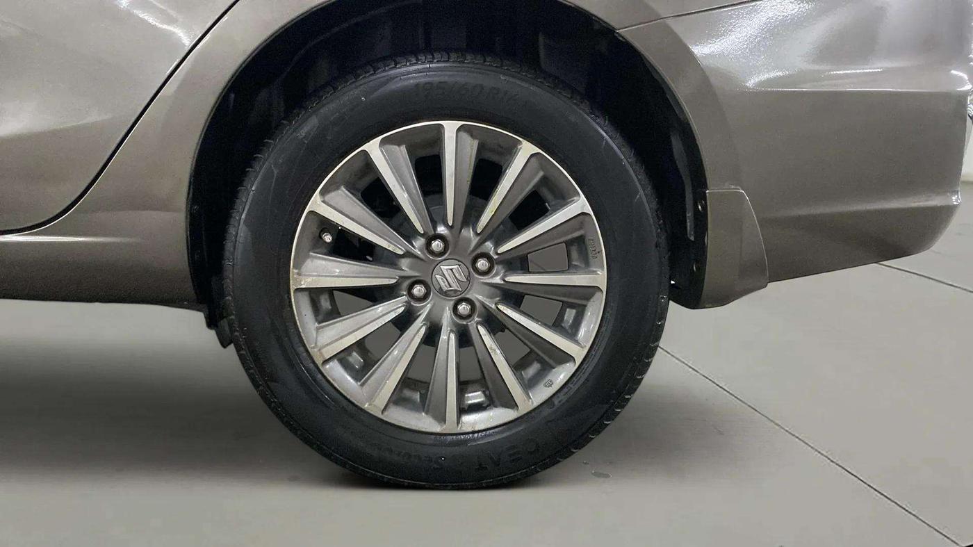 2021 Maruti Ciaz ALPHA  AT 1.5 SHVS PETROL, Petrol, Automatic, 53,972 km, Left Rear Wheel