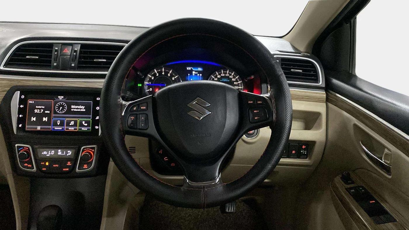 2021 Maruti Ciaz ALPHA  AT 1.5 SHVS PETROL, Petrol, Automatic, 53,972 km, Steering Wheel Close Up