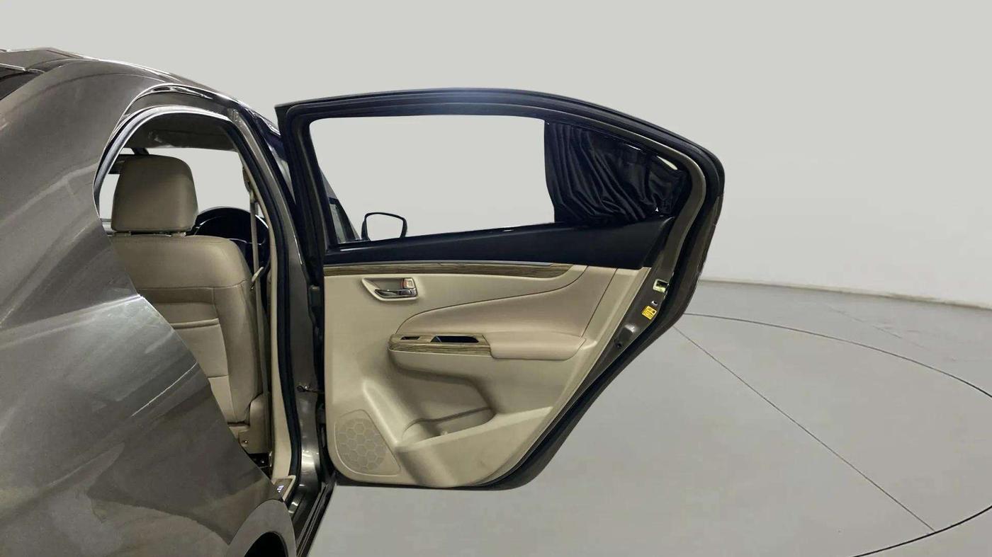2021 Maruti Ciaz ALPHA  AT 1.5 SHVS PETROL, Petrol, Automatic, 53,972 km, RHS Rear Door