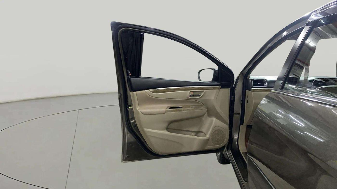 2021 Maruti Ciaz ALPHA  AT 1.5 SHVS PETROL, Petrol, Automatic, 53,972 km, LHS Front Door