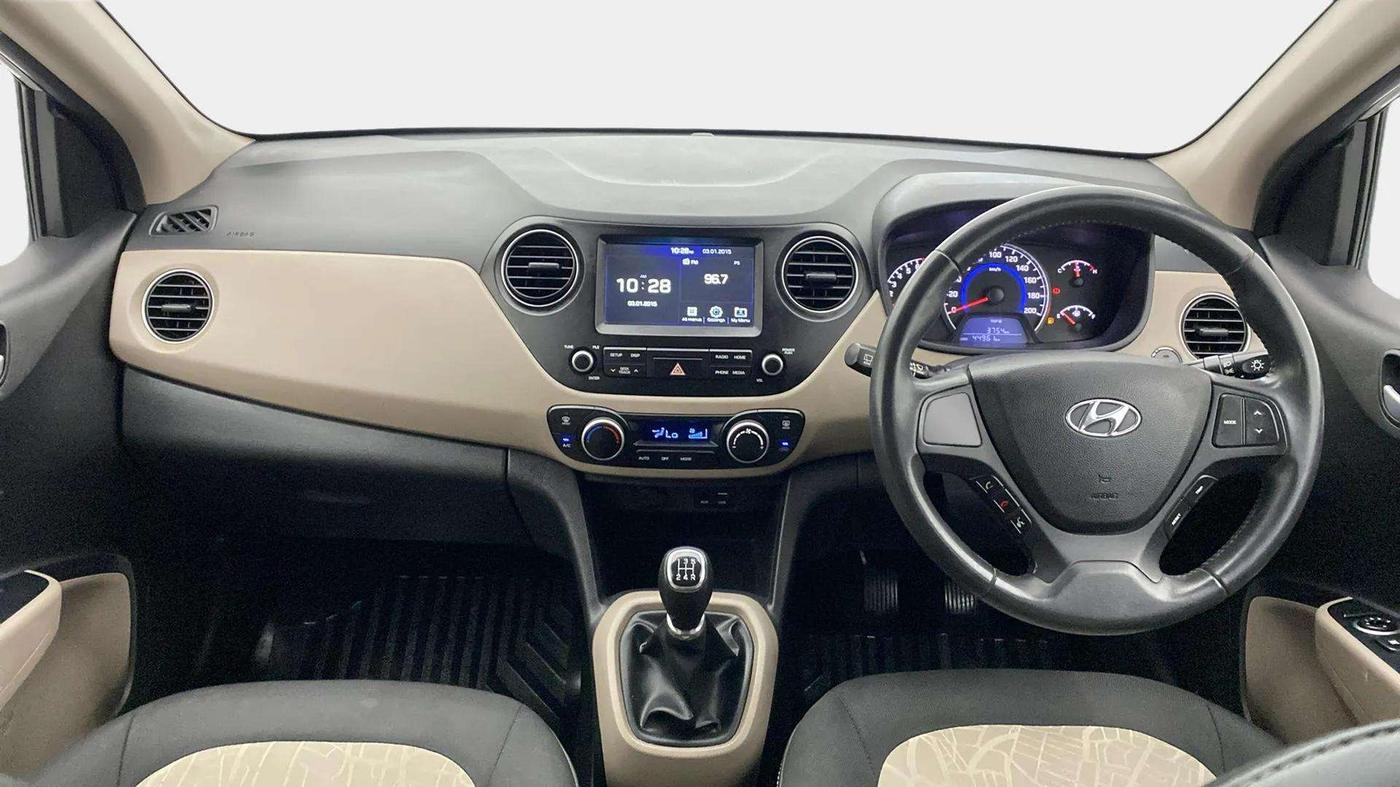 2017 Hyundai Grand i10 ASTA 1.2 KAPPA VTVT, Petrol, Manual, 45,011 km, Dashboard
