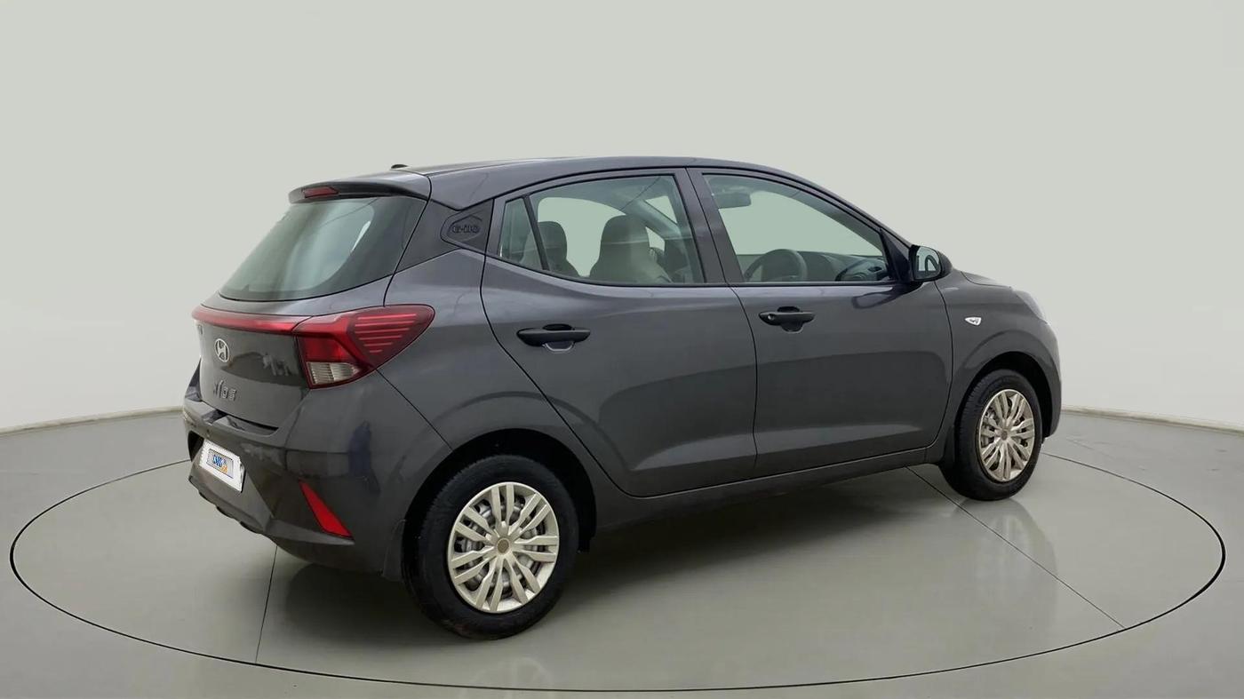 2024 Hyundai GRAND I10 NIOS ERA 1.2 KAPPA VTVT, Petrol, Manual, 10,768 km, Right Back Diagonal