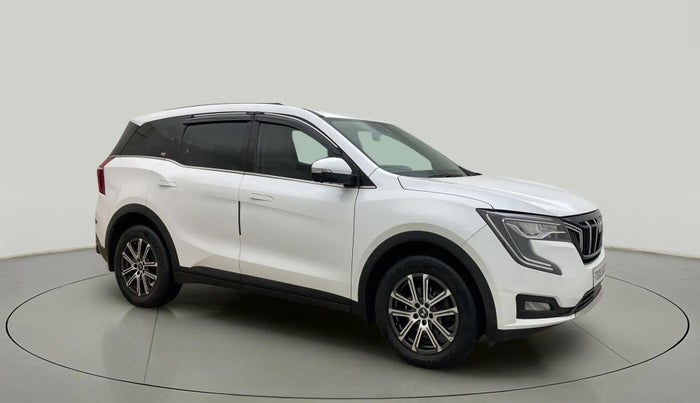 2022 Mahindra XUV700 AX 7 LUXURY D AT 7 STR, Diesel, Automatic, 56,278 km, Right Front Diagonal
