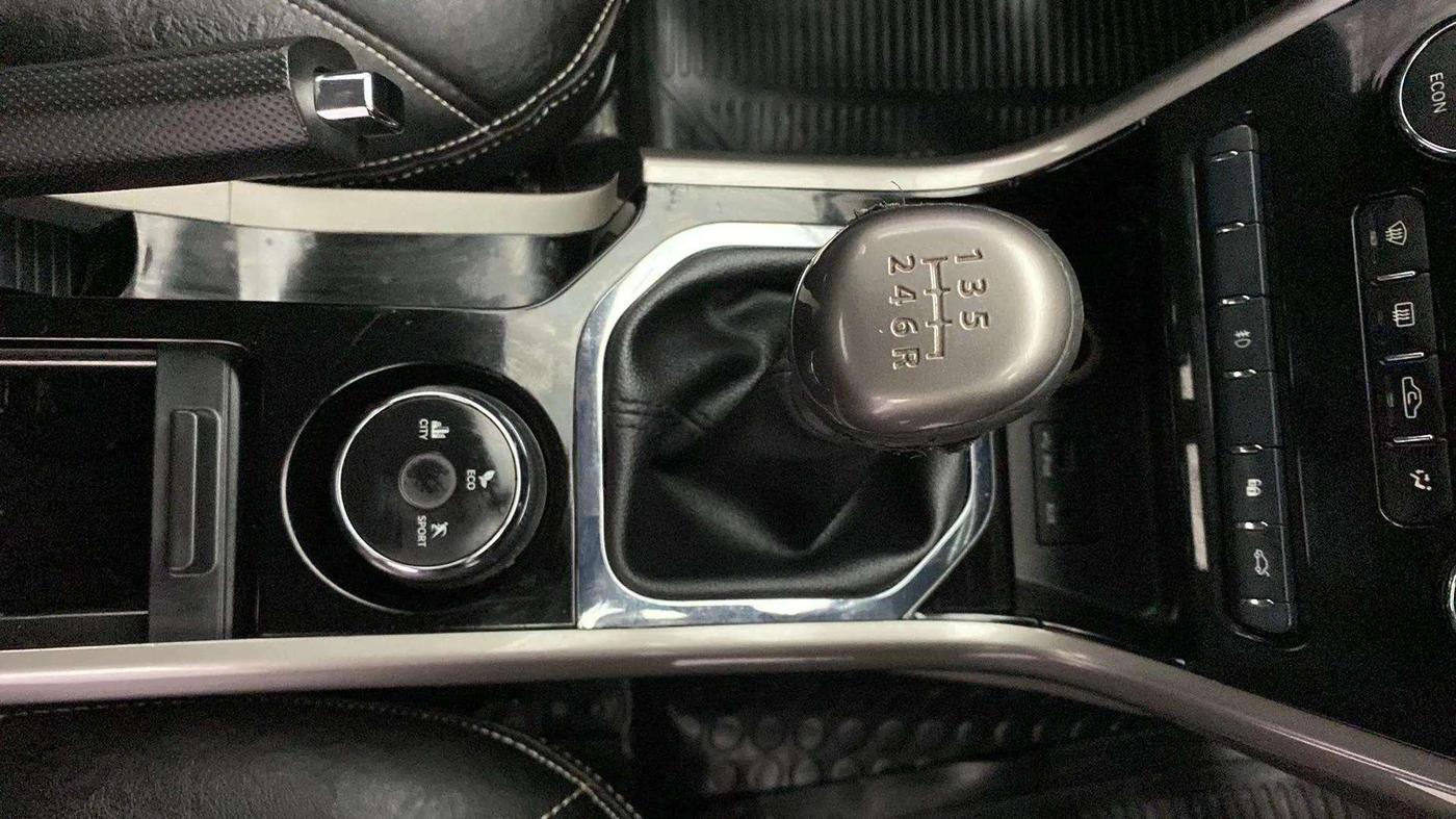 2019 Tata NEXON XZ PLUS PETROL, Petrol, Manual, 42,628 km, Gear Lever
