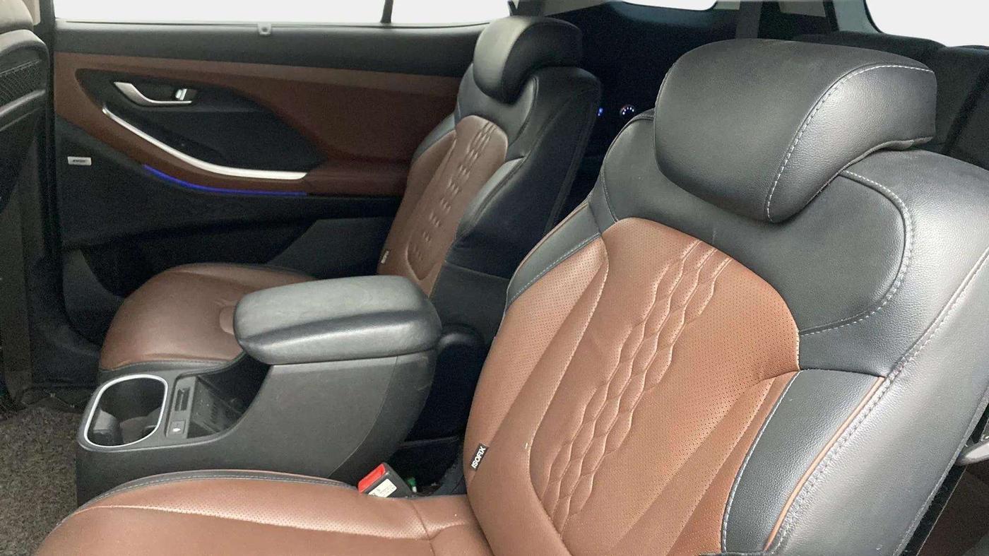 2022 Hyundai ALCAZAR 2.0 SIGNATURE MT 6STR, Petrol, Manual, 37,424 km, Right Side Rear Door Cabin
