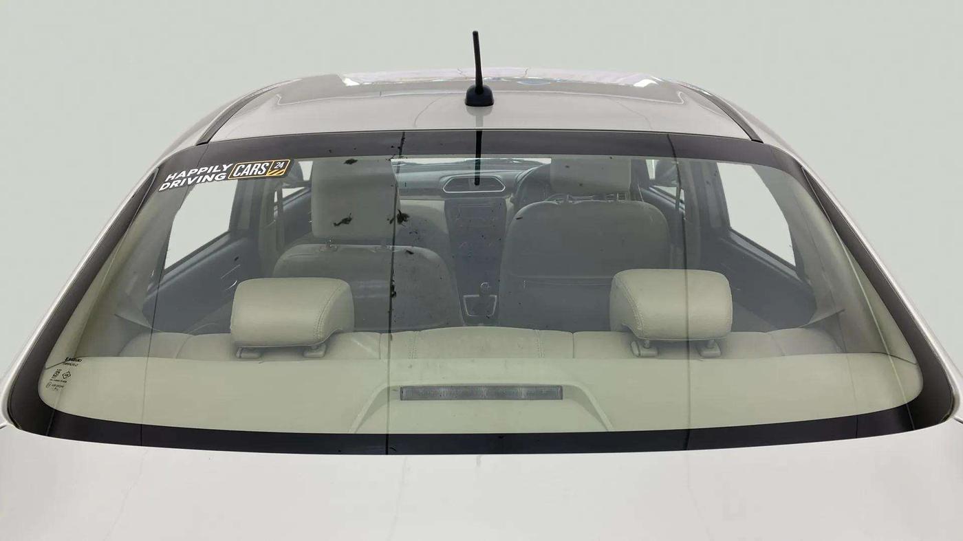 2019 Maruti Dzire VXI, Petrol, Manual, 54,653 km, Rear Windshield