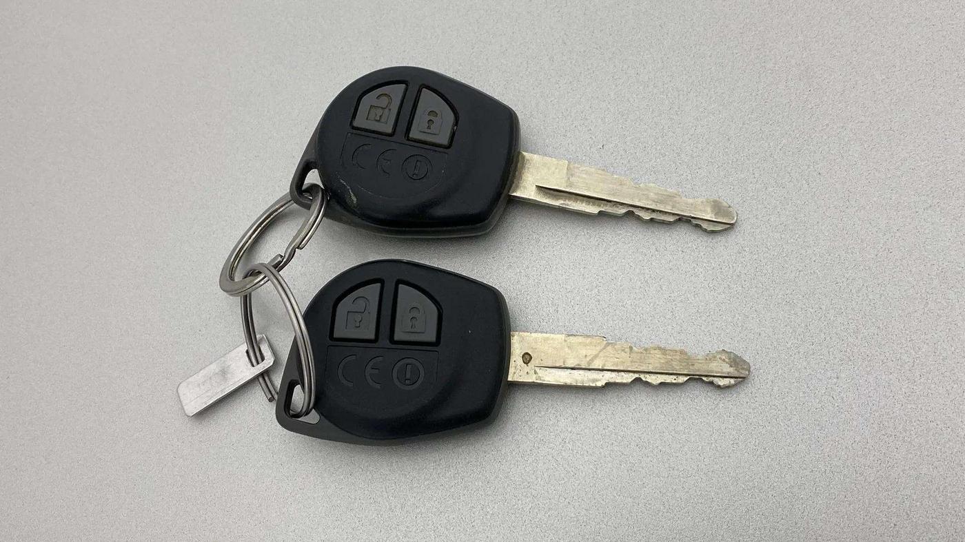 2019 Maruti Dzire VXI, Petrol, Manual, 54,653 km, Key Close Up