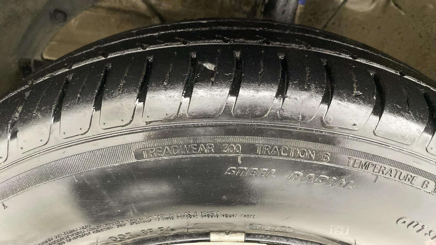 2019 Maruti Dzire VXI, Petrol, Manual, 54,653 km, Left Front Tyre Tread