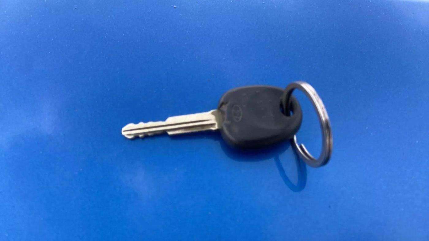 2018 Hyundai Xcent E+, Petrol, Manual, 31,485 km, Key Close Up