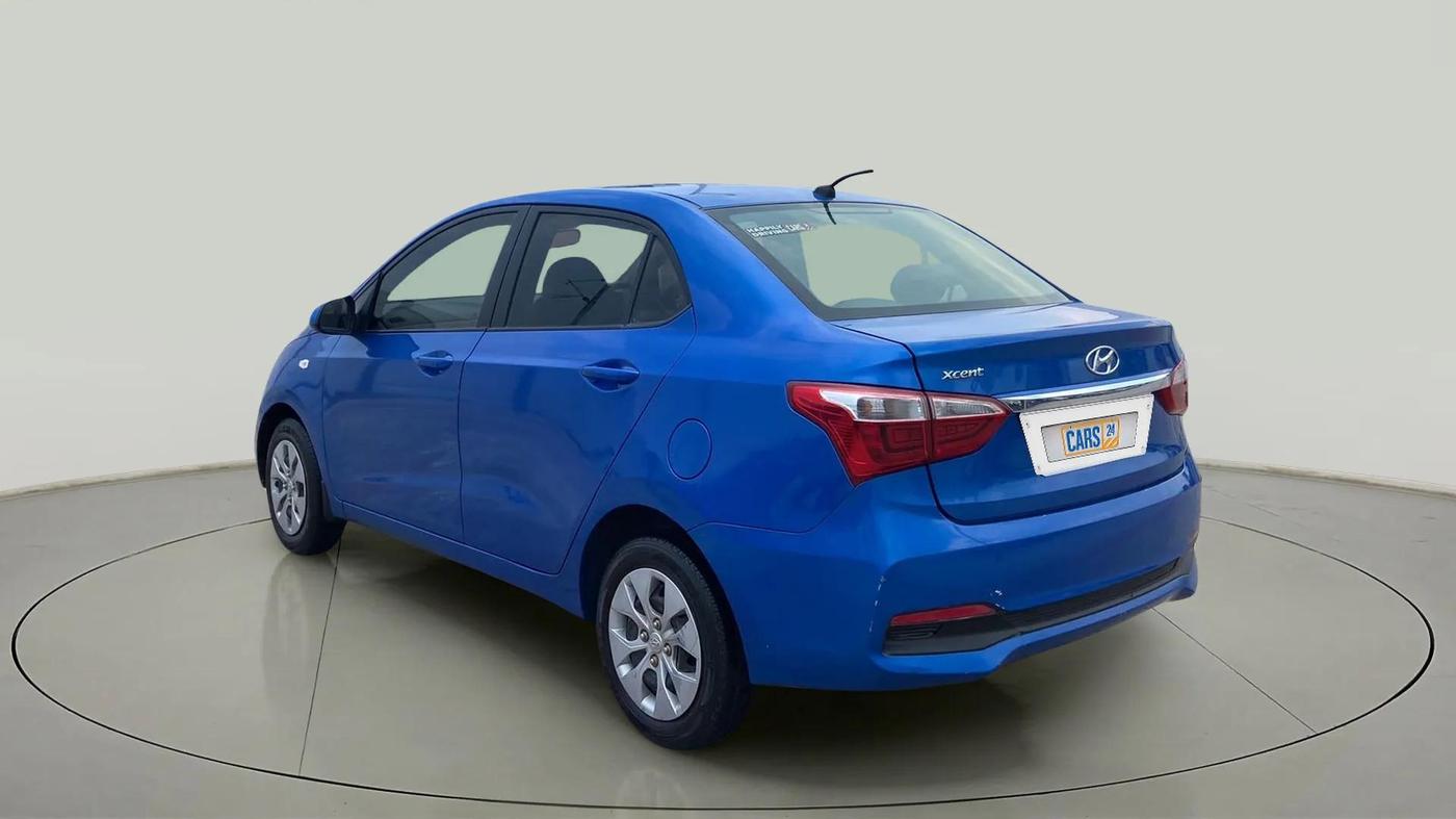 2018 Hyundai Xcent E+, Petrol, Manual, 31,485 km, Left Back Diagonal